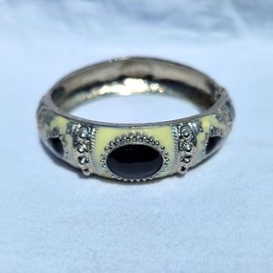 Traditional Ethiopian style bracelet. Black and white stone silver metal alloy